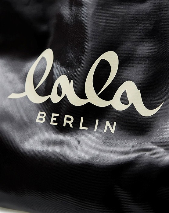 Thea Tote East West Tote Taske - Black